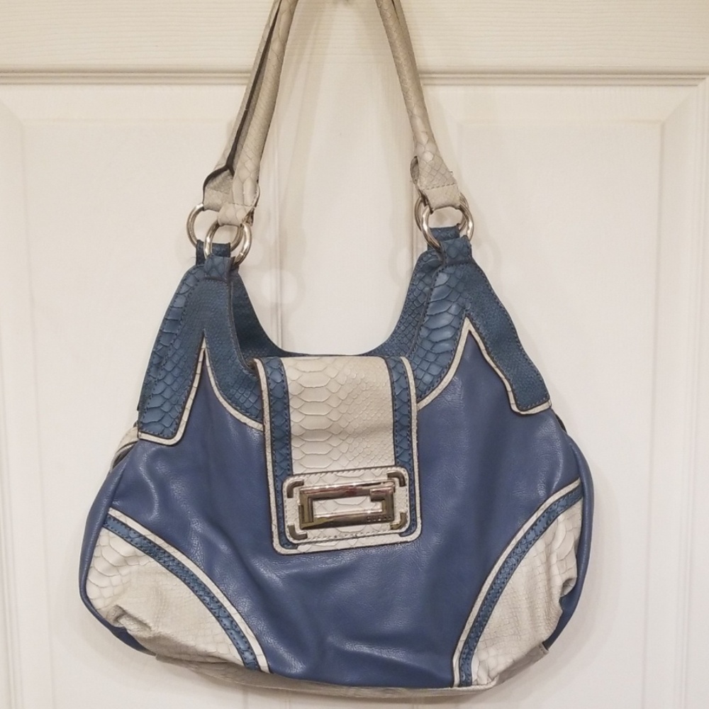 Guess purse